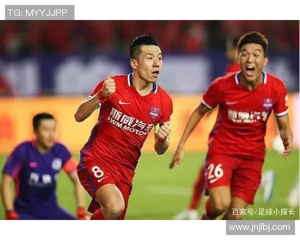 重庆足球队战术解析与对比分析全面剖析球队表现与未来发展方向