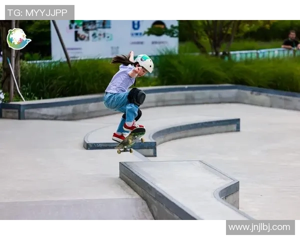 滑板运动新风潮：深入探讨上海滑板队的技术与训练秘籍